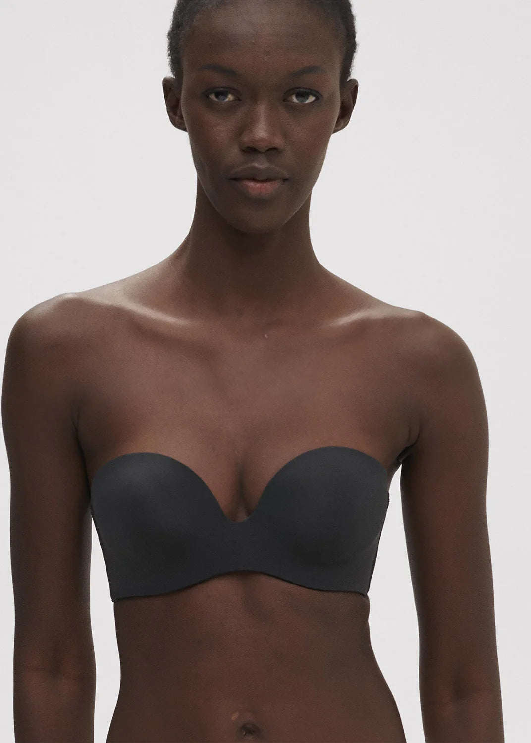 Essential Strapless - Black