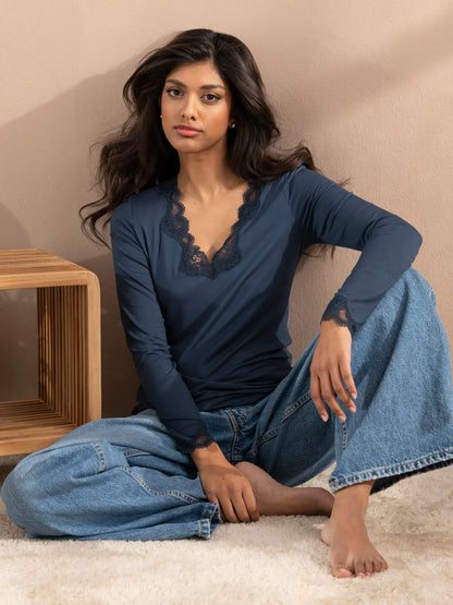 Simply Perfect Long Sleeve Top - Bleu